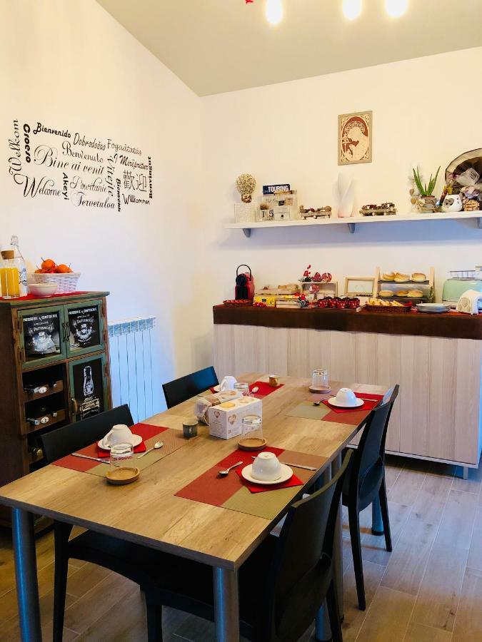 A Due Passi Bed & Breakfast ลอริกา ภายนอก รูปภาพ